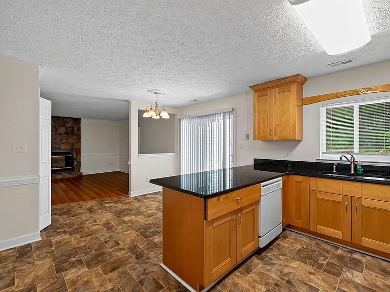 105 Trinity Woods Dr — Photo 10