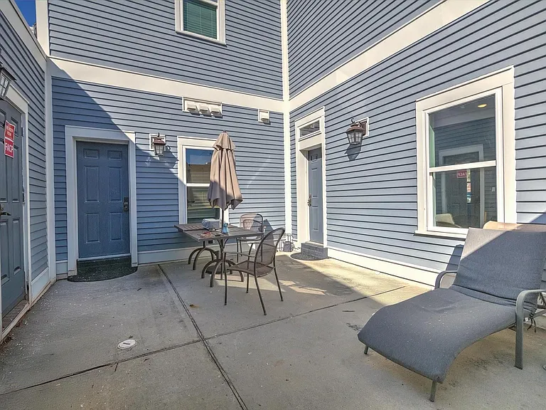 2401 Market St #101 — Photo 21