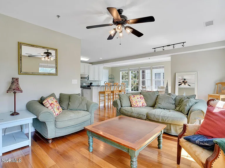 1790 Queen Anne St #1 — Photo 5