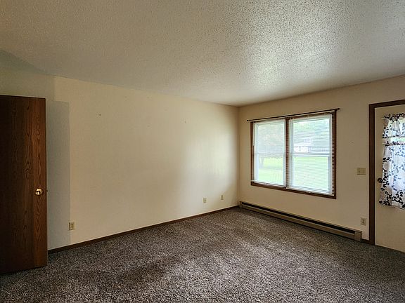 2nd image of 204 Cassel Acres Dr #2