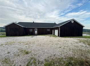18513 Hobbler Ln, Lore City, OH 43755