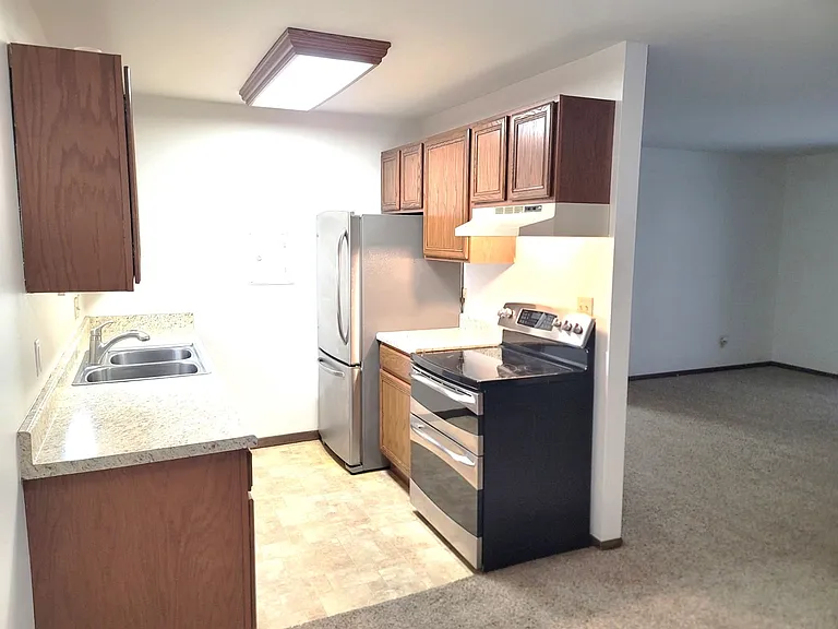 2713 Westview Ct — Photo 1