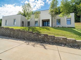 33 Thistlewood Dr, Binghamton, NY 13903