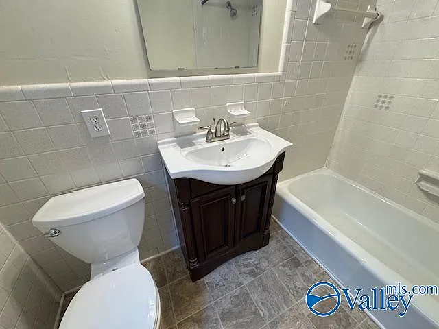 1200 Bailey Cove Cir SE #A — Photo 40