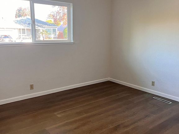 4th image of 435 N Kingston St