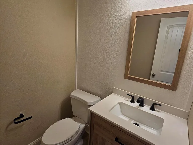 6119 Grassy Haven Ln — Photo 33