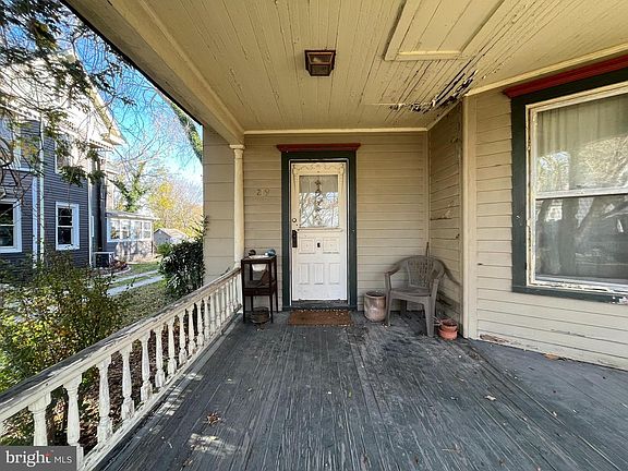 4th image of 219 S Main St