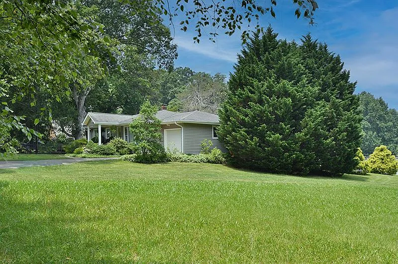 6123 Skylark Road — Photo 3