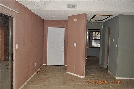 5th image of 211 Northern Dancer Ave
