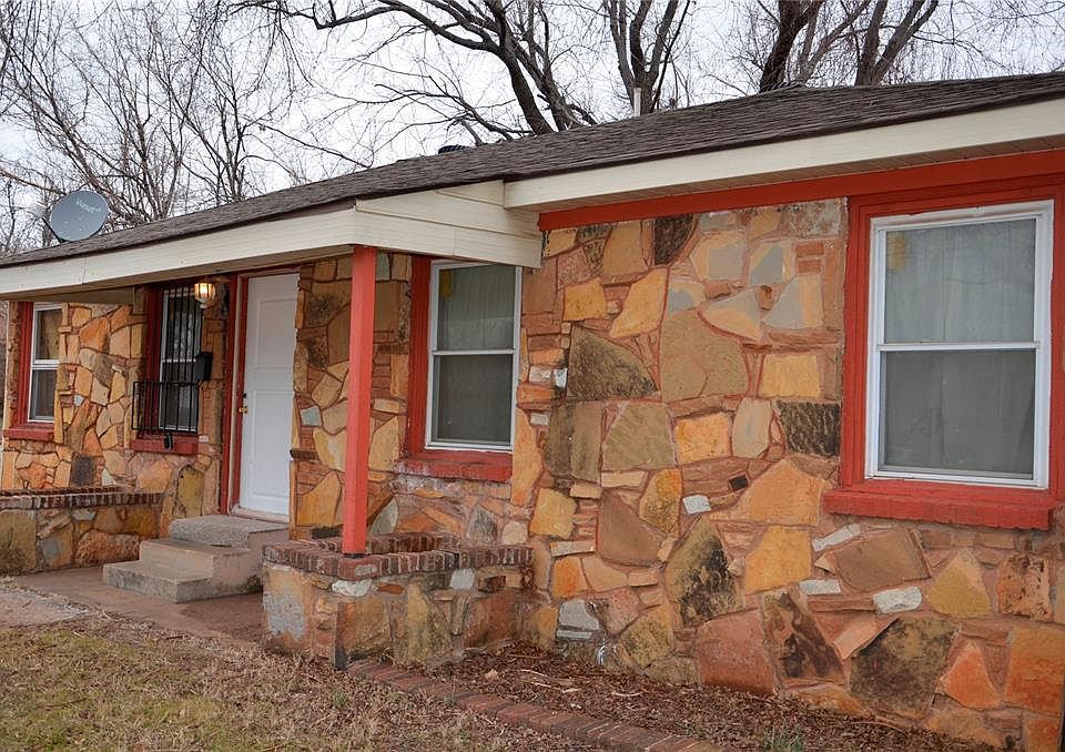 1st image of 4101 SE 11th St