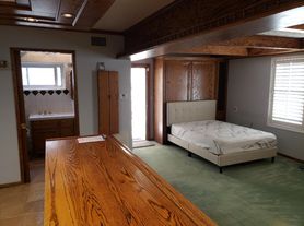 3934 Alonzo Ave, Encino, CA