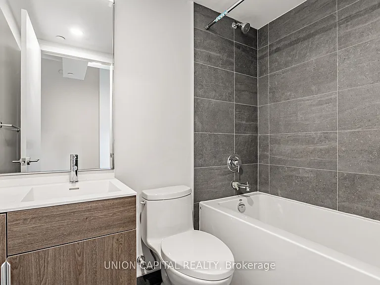 28 Eastern Ave #Townhouse 109 — Photo 26