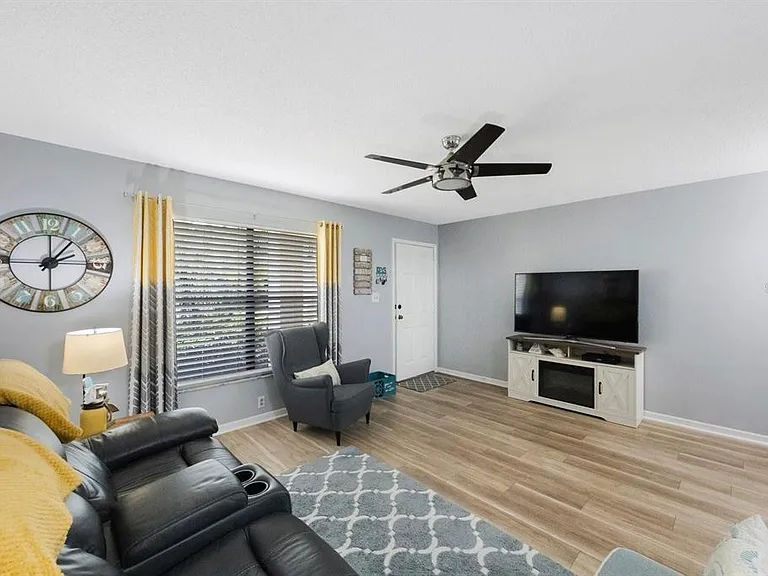 404 Hammock Pine Blvd #404 — Photo 8
