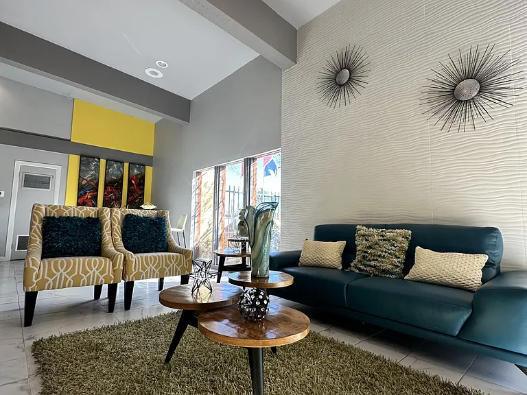 La Estancia Apartments — Photo 8