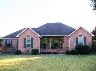 402 Tara Blvd, Tullahoma, TN 37388