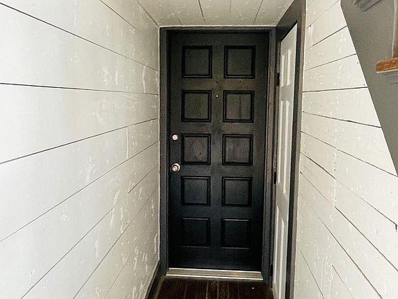 3rd image of 521 W Craig Pl #1