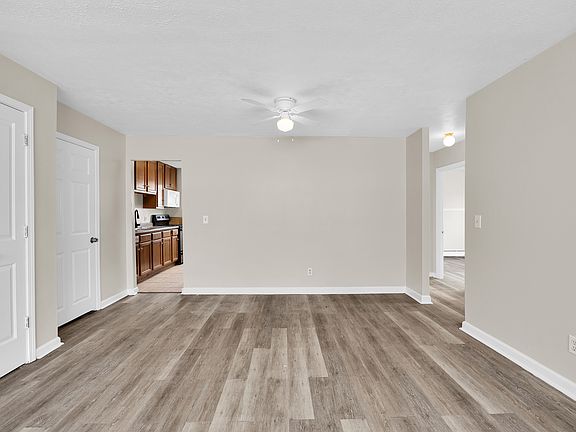 4th image of 6110 Stover Ave #4