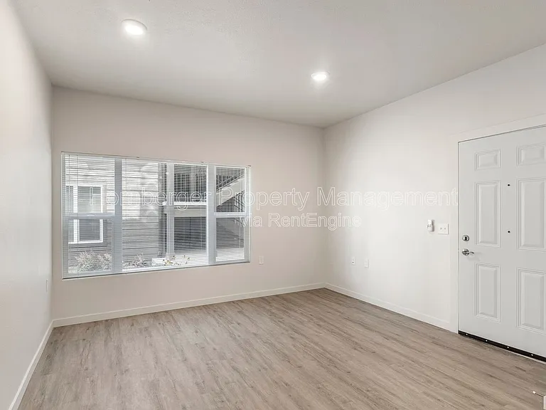 Astor Community — Photo 31