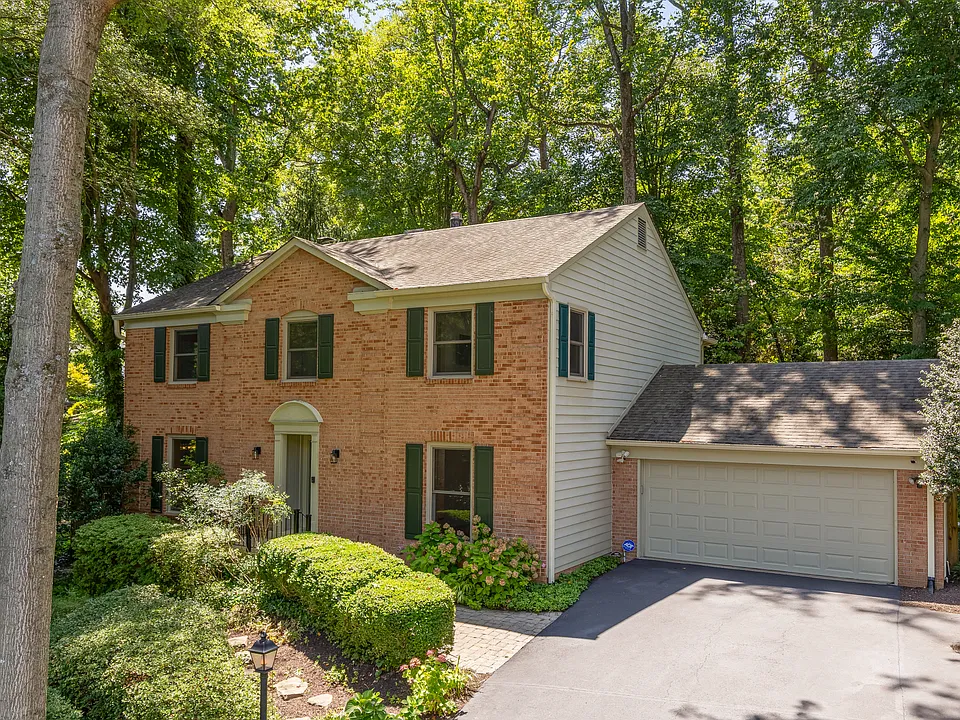 1318 Round Oak Ct