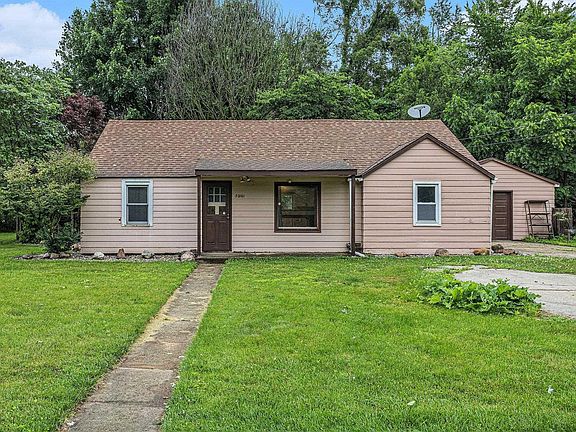 2nd image of 30161 Wolf Ave