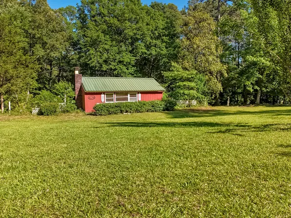 202 Catalina Dr, Martin, GA 30557