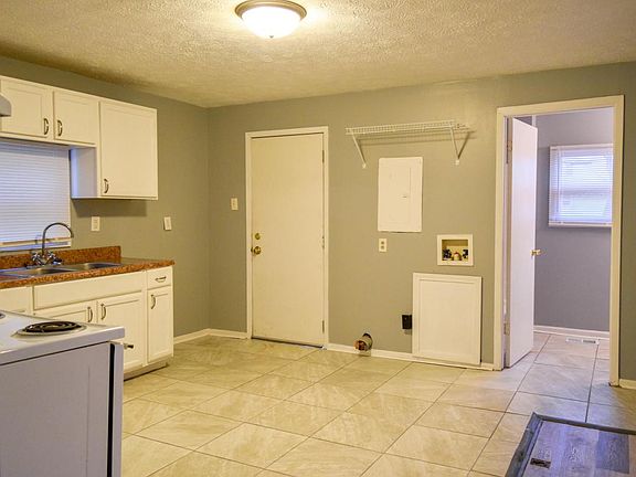 5th image of 514 E Morris St