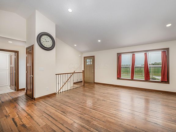 4th image of 22686 Deal Rd