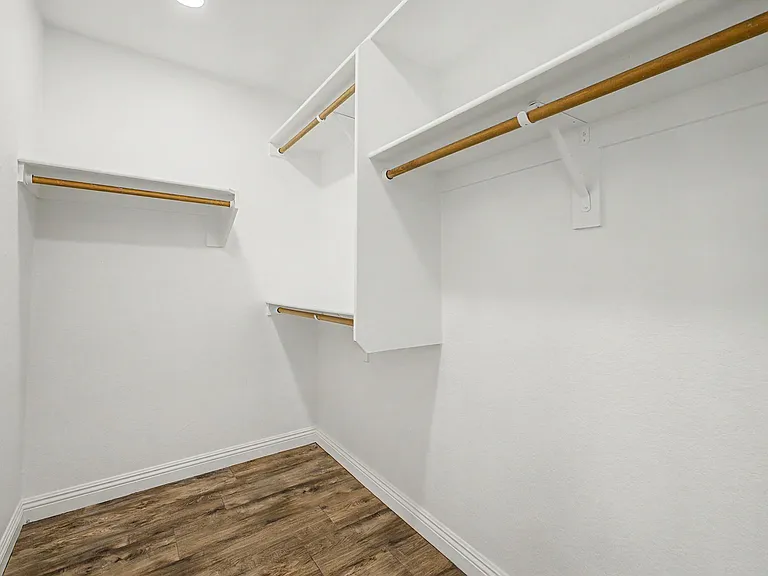 6919 E Lakeview Ave — Photo 24