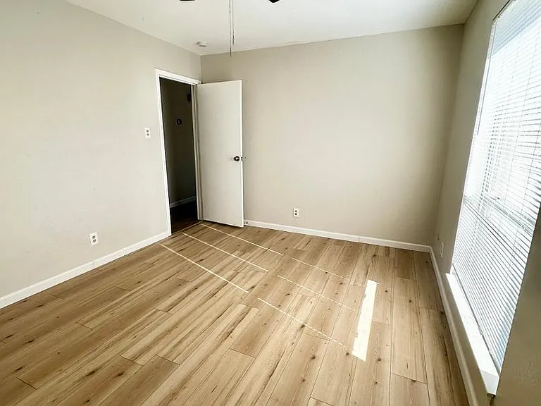 7495 Prairie Rd NE — Photo 4