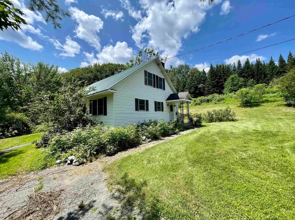 1087 Fairground Road, Bradford, VT 05033