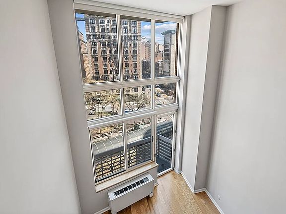 3rd image of 201 W 72nd St APT 8N
