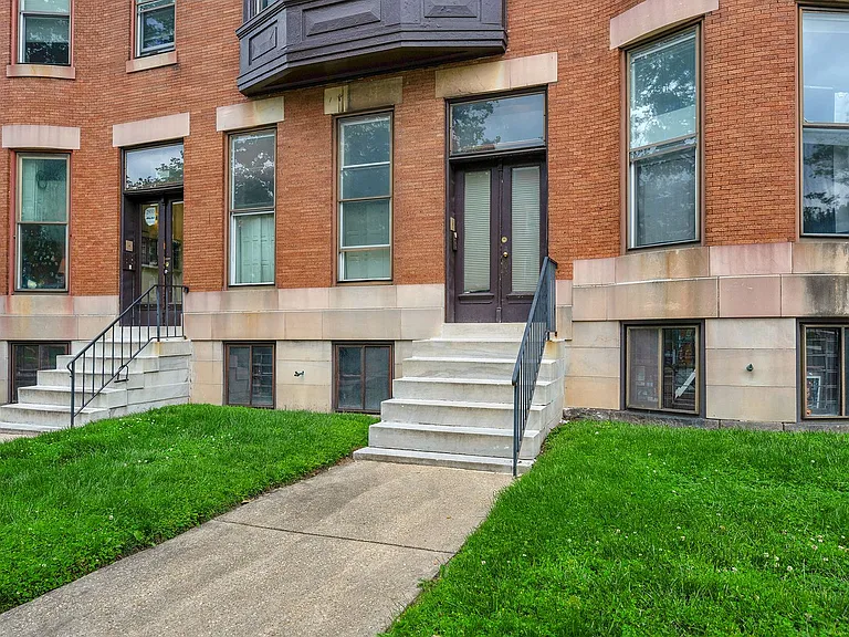 2931 N Calvert St — Photo 3