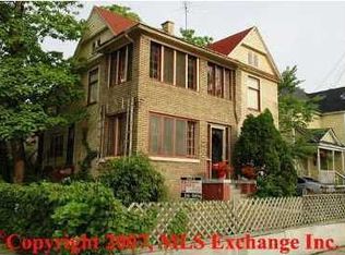 725 Henry Ave SE, Grand Rapids, MI 49503