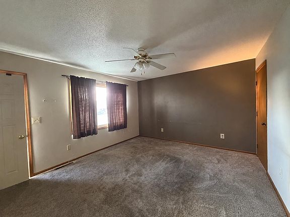 5th image of 2036 Metro Ln