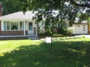 7 Highland St, Feeding Hills, MA 01030