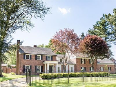 54 S Revere Rd, Akron, OH, 44313