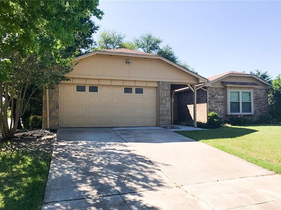 1st image of 416 Suttonwood Dr