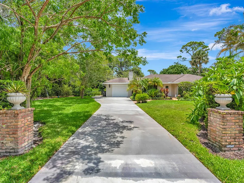 5531 Hibiscus Rd