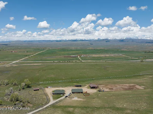 49 Boulder Lake Rd, Boulder, WY 82923