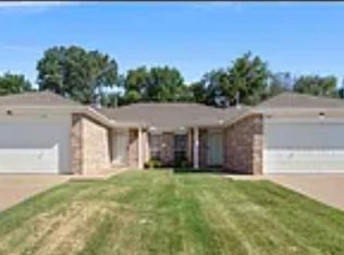 720 W El Paso St #720, Broken Arrow, OK 74012