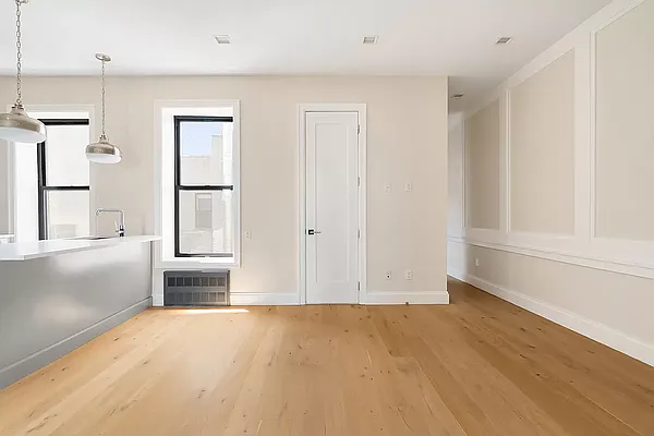 Rented by EXR | media 2