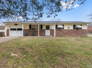 1745 Northwoods Ct, Cape Girardeau, MO 63701