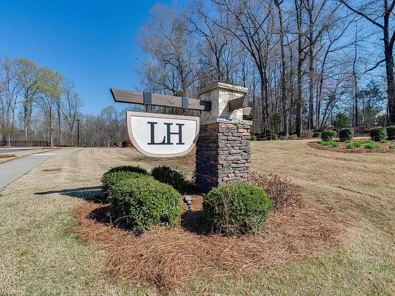 4009 Woodland View Dr — Photo 59