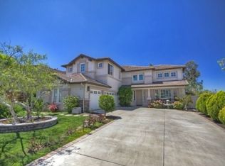 55 Ledgewood Dr, Rancho Santa Margarita, CA 92688