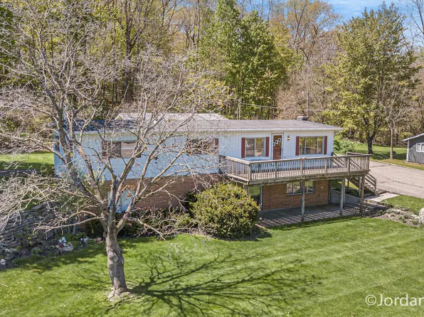 12507 Terry Ave, Wayland, MI 49348