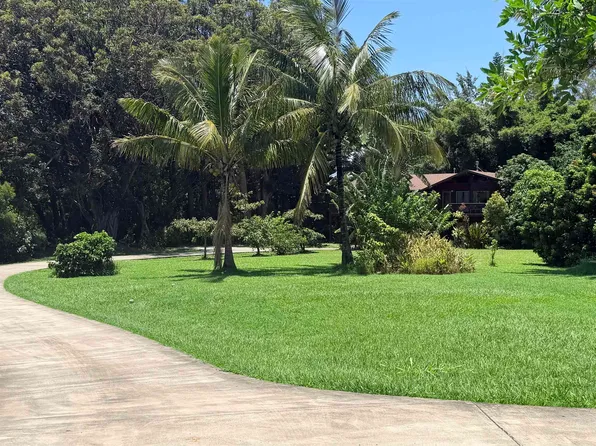 2695 Lia Pl, Haiku, HI 96708