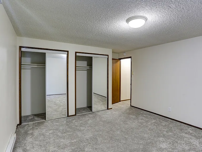 Arrowsmith Apartments — Photo 6