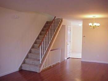 3rd image of 106 Kenilworth Ave