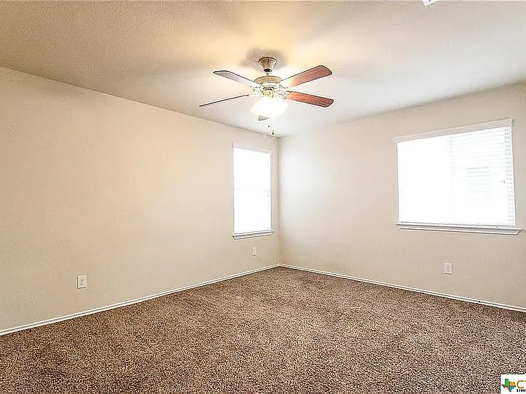 1409 Starlight Dr — Photo 11