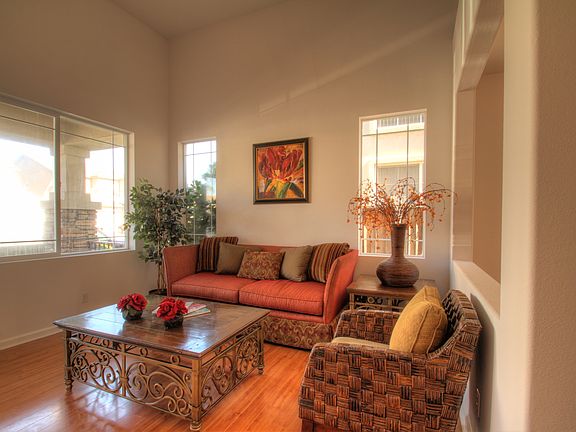 5th image of 122 Mahogany Ln